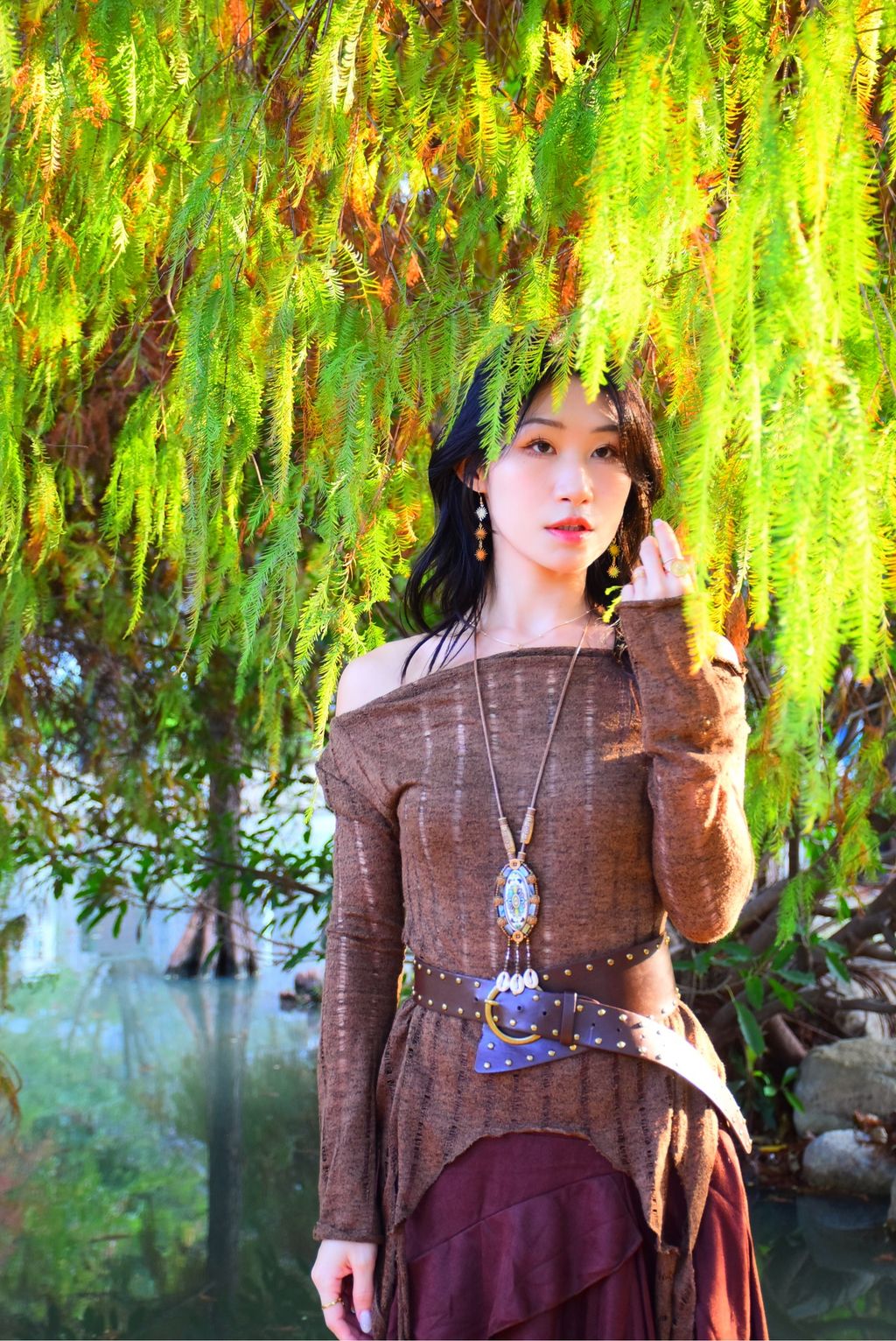 1205鏤空針織寬領上衣｜楓葉咖-2