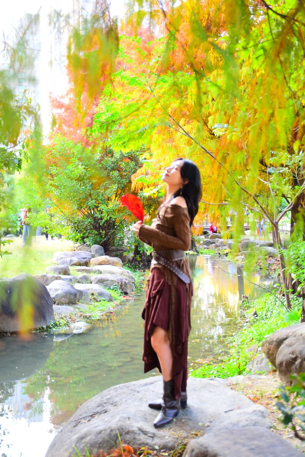 1205鏤空針織寬領上衣｜楓葉咖-9