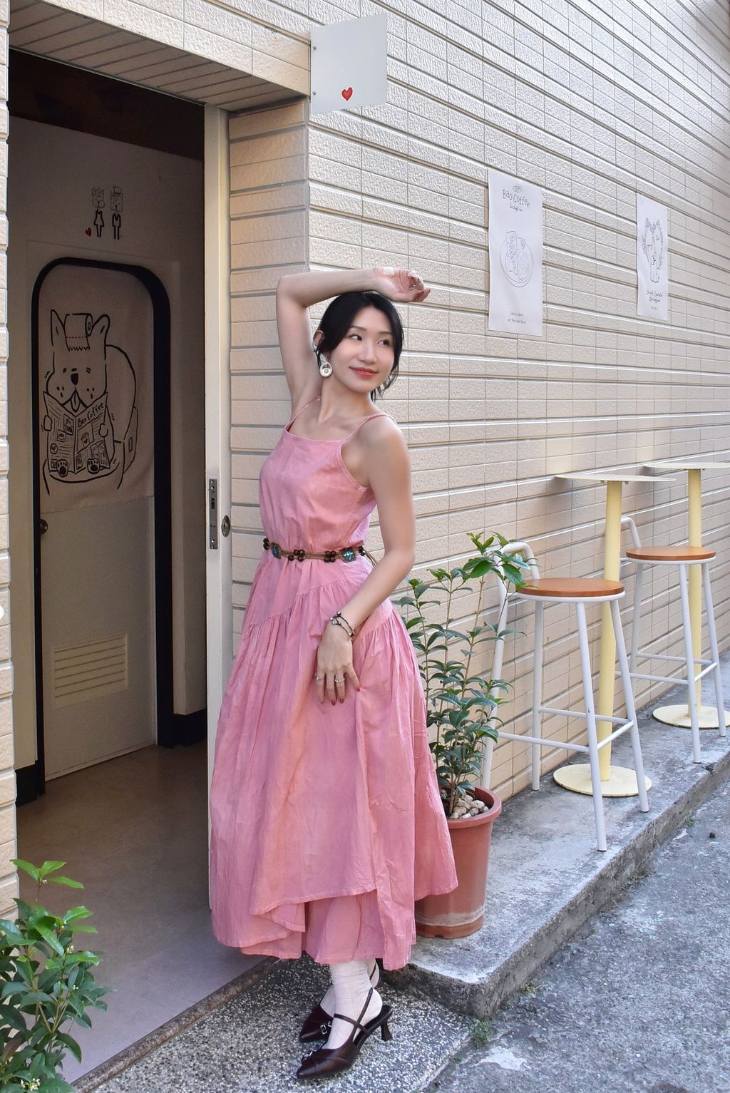 6104B植物紮染｜剪裁吊帶連身裙｜櫻花粉-4