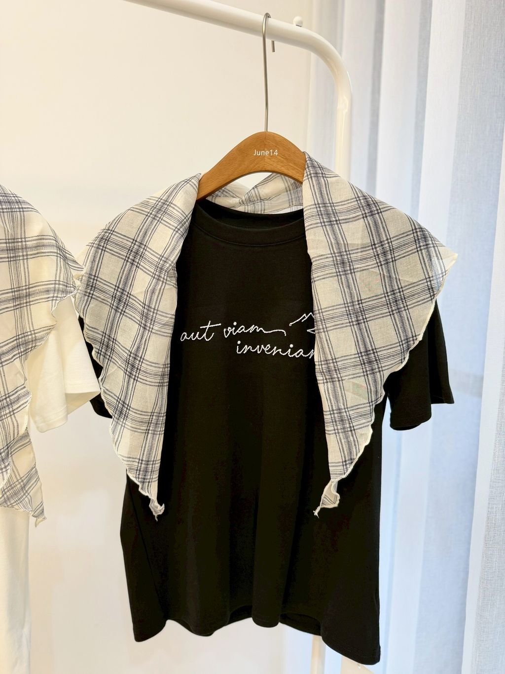 LINE_ALBUM_202631_260302_128