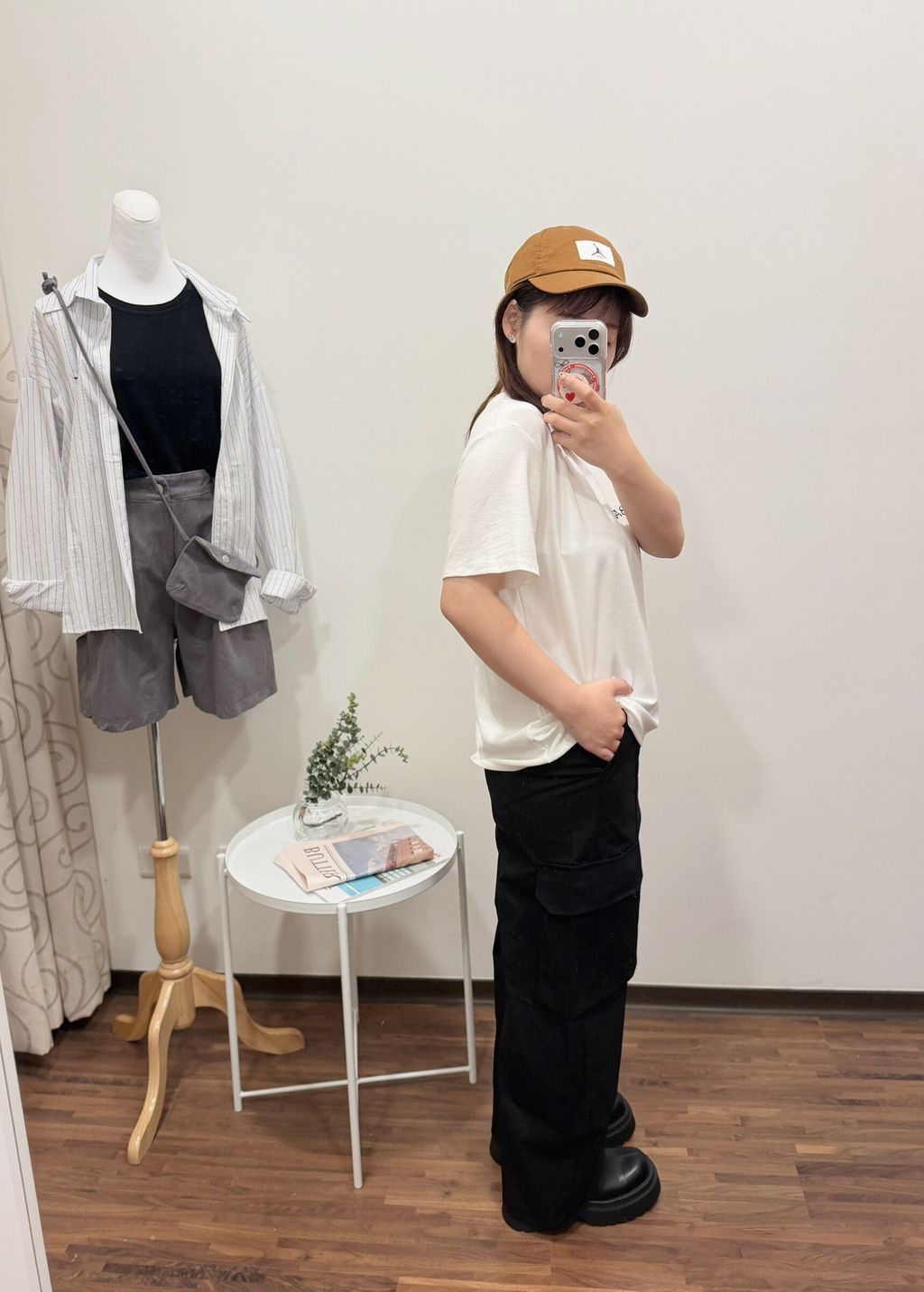 LINE_ALBUM_202632_260302_1