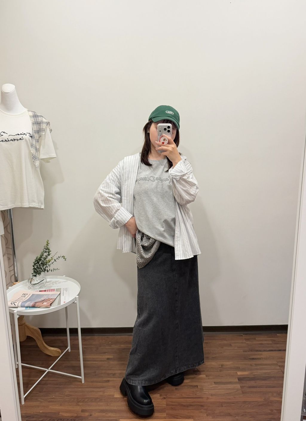 LINE_ALBUM_202632_260302_19