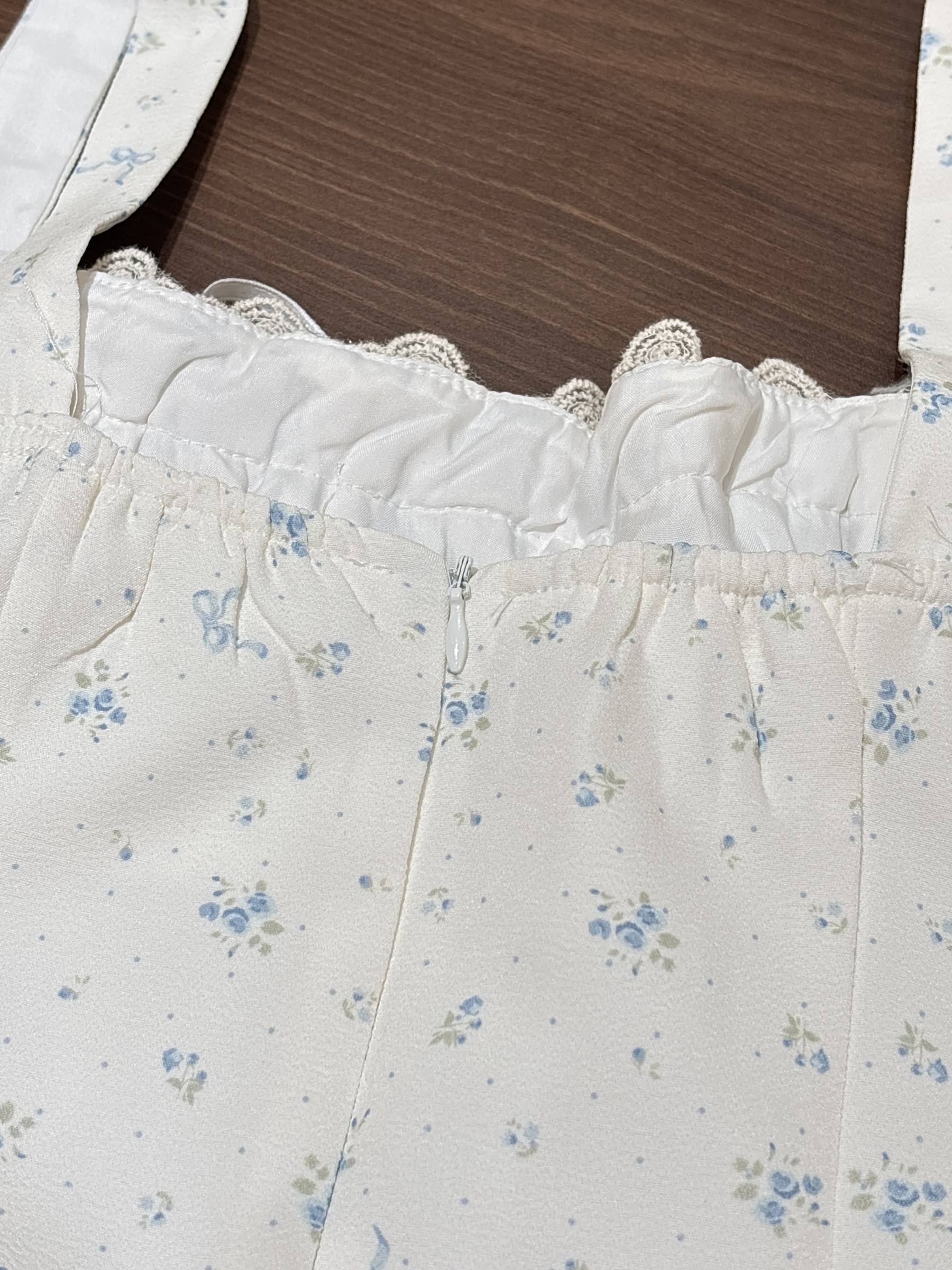 image_picker_32579DA0-98A9-49C1-9660-525EA80FA288-20017-00000572515BF397