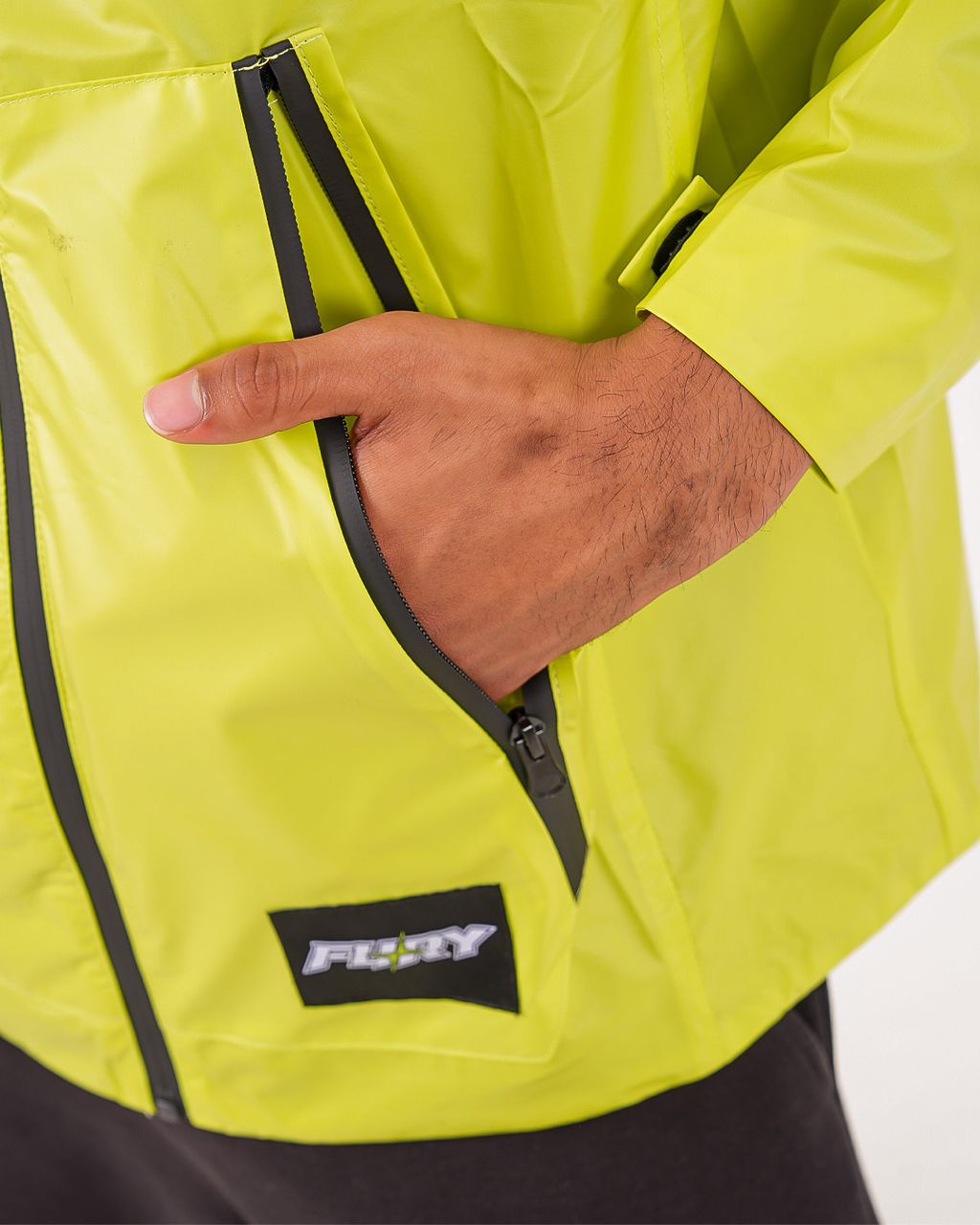 WINDBRAKER GREEN MEN DETAIL-1