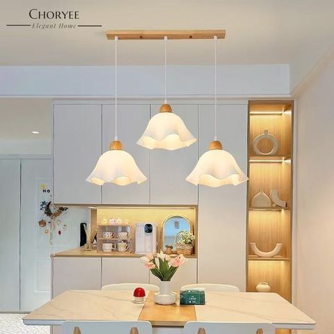 02-choryee-花瓣造型-塑膠餐吊燈-北歐奶油風-餐廳情境.jpg