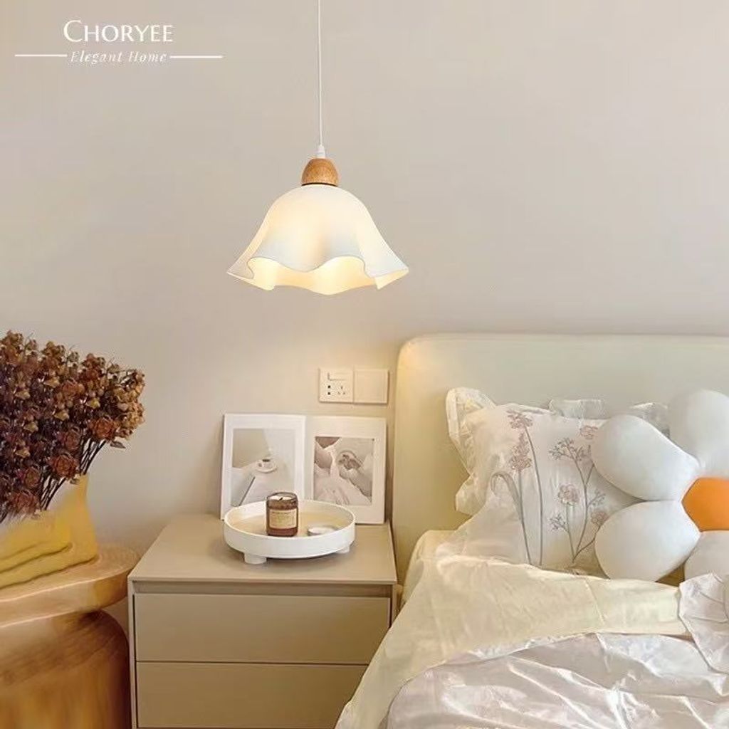 06-choryee-塑膠吊燈-奶油風-臥室床邊照明.jpg