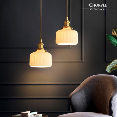 03-choryee-vintage-brass-glass-pendant-light-double-installation
