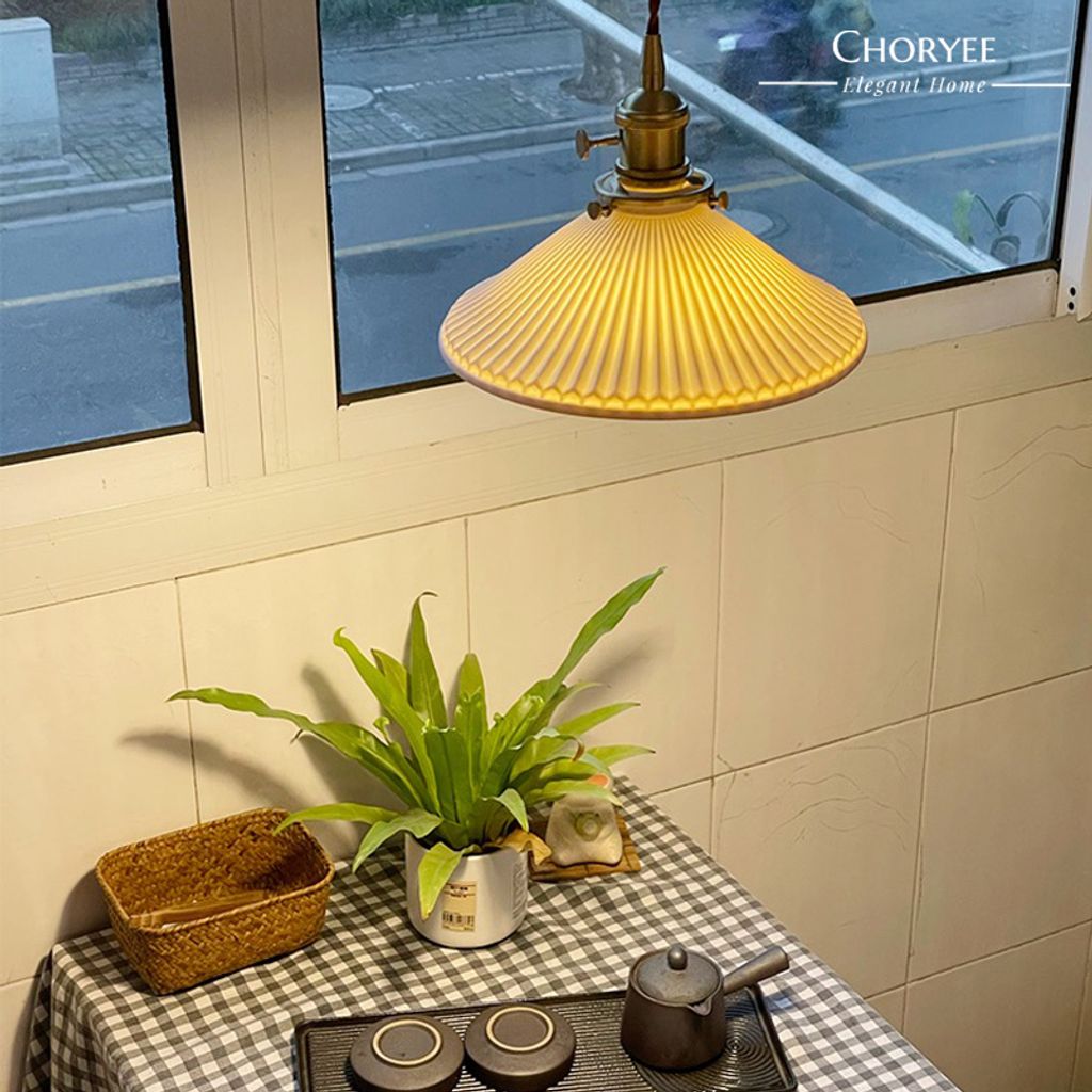 08-vintage-brass-glass-pendant-light-e27-kitchen-window
