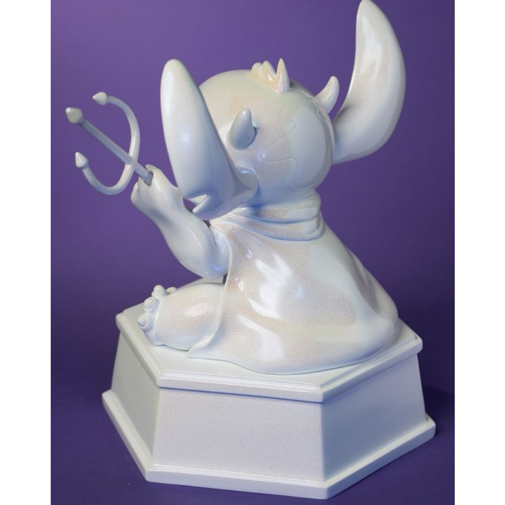 tw-11134207-7r98z-lrrjma2gq1oo5a