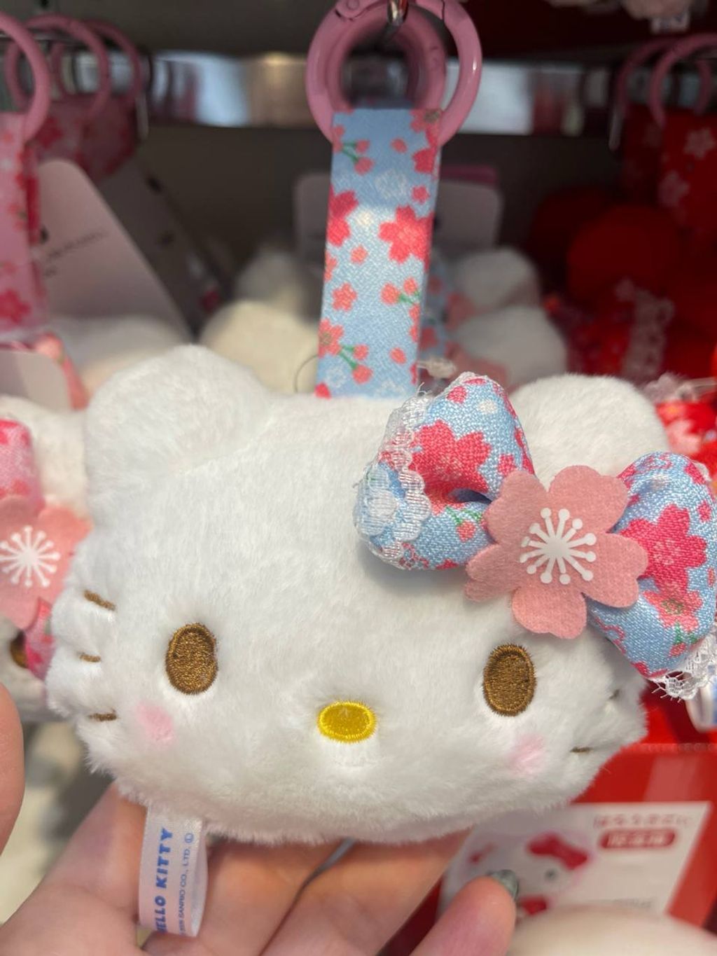 photo_6163219250642882508_y