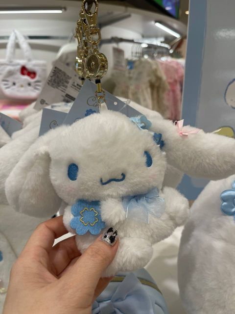 photo_6163219250642882520_y