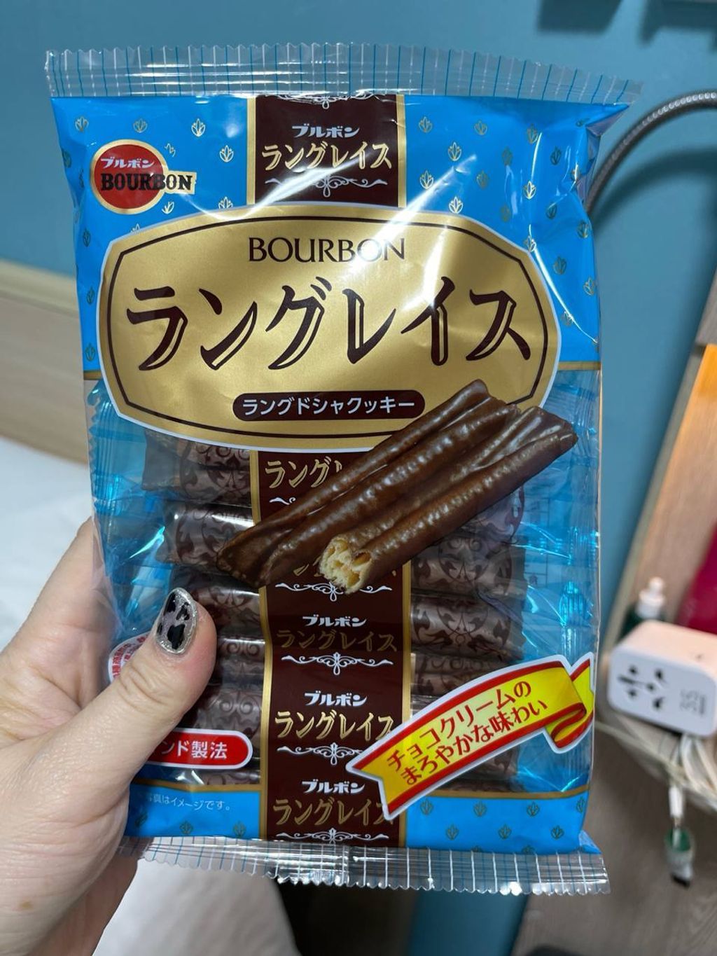 photo_6165607269639327506_y