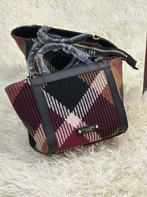 4a32si9DS1dohB3FuTYT6cuAVNCT3LaV3MfsMdR3