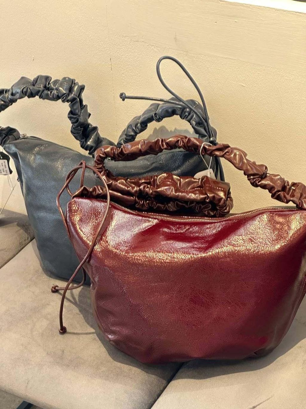 fcd262f9cb5a18a34cb2f392bbe335040020bfb8fd6ce835fa9dfba41d819274