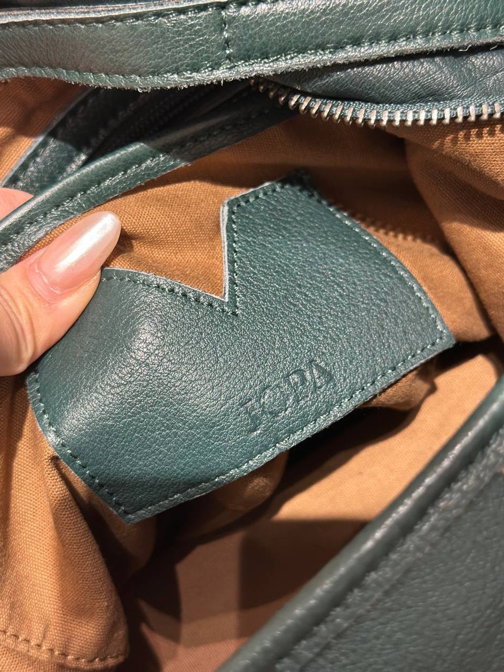 ad6d90d1-29f3-4a8a-9d62-d9db8d1b0431