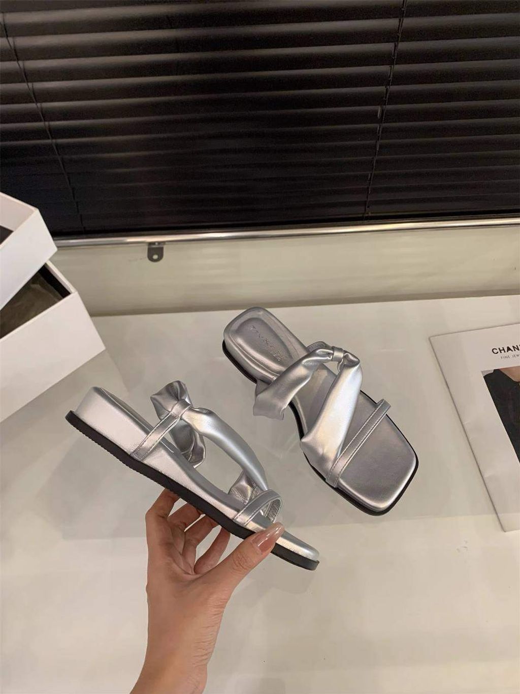 Tyo9Iug3ITrKyVjKWF1XYQhSwl64LJYIF5C5uNBM