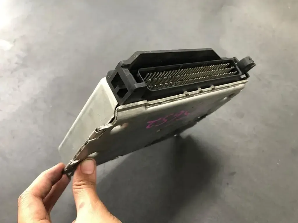 BMW 0-261-200-413 (3)