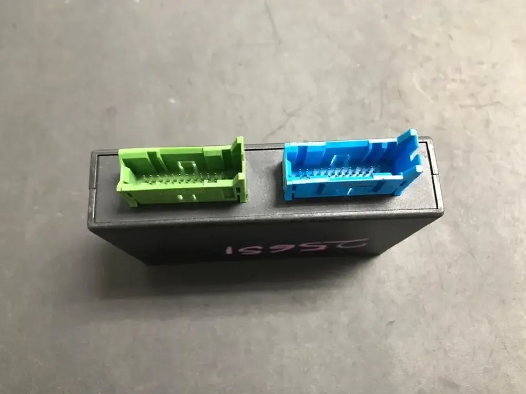 BMW 601-0700-001 (3)