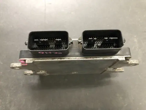 MAZDA 88 LFS3-18-881B (2)