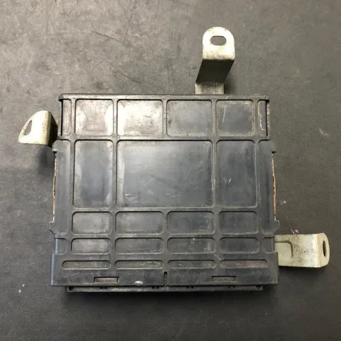 MAZDA WLF8-18-881A (2)