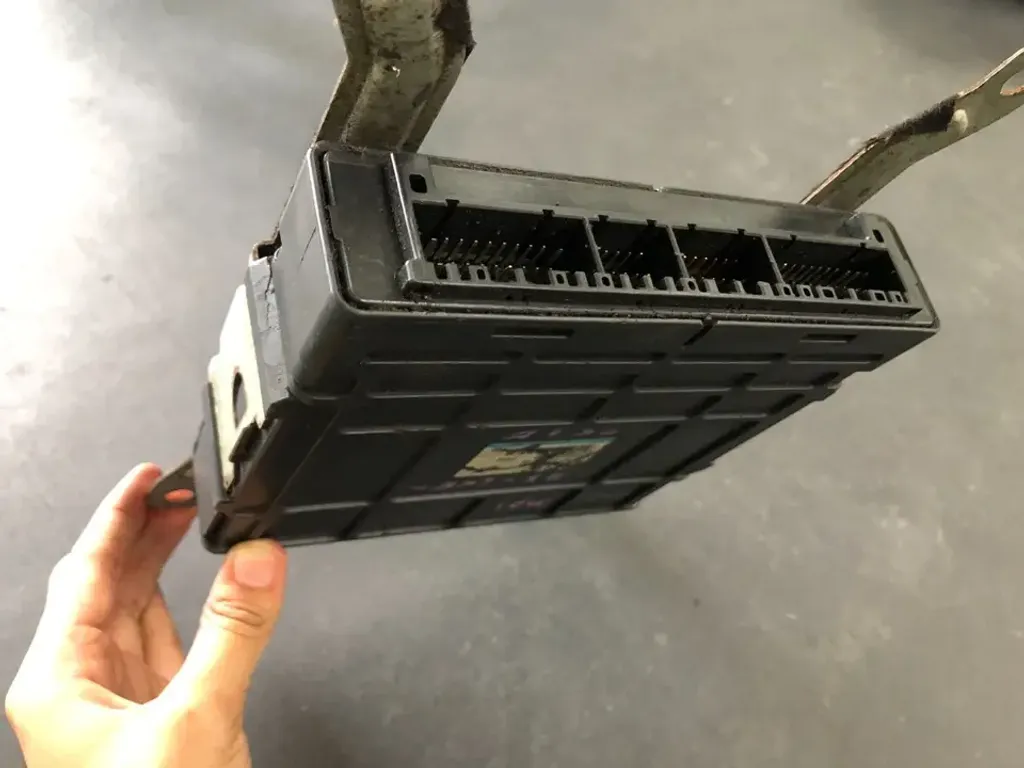 MAZDA FS1E-18-881G (3)