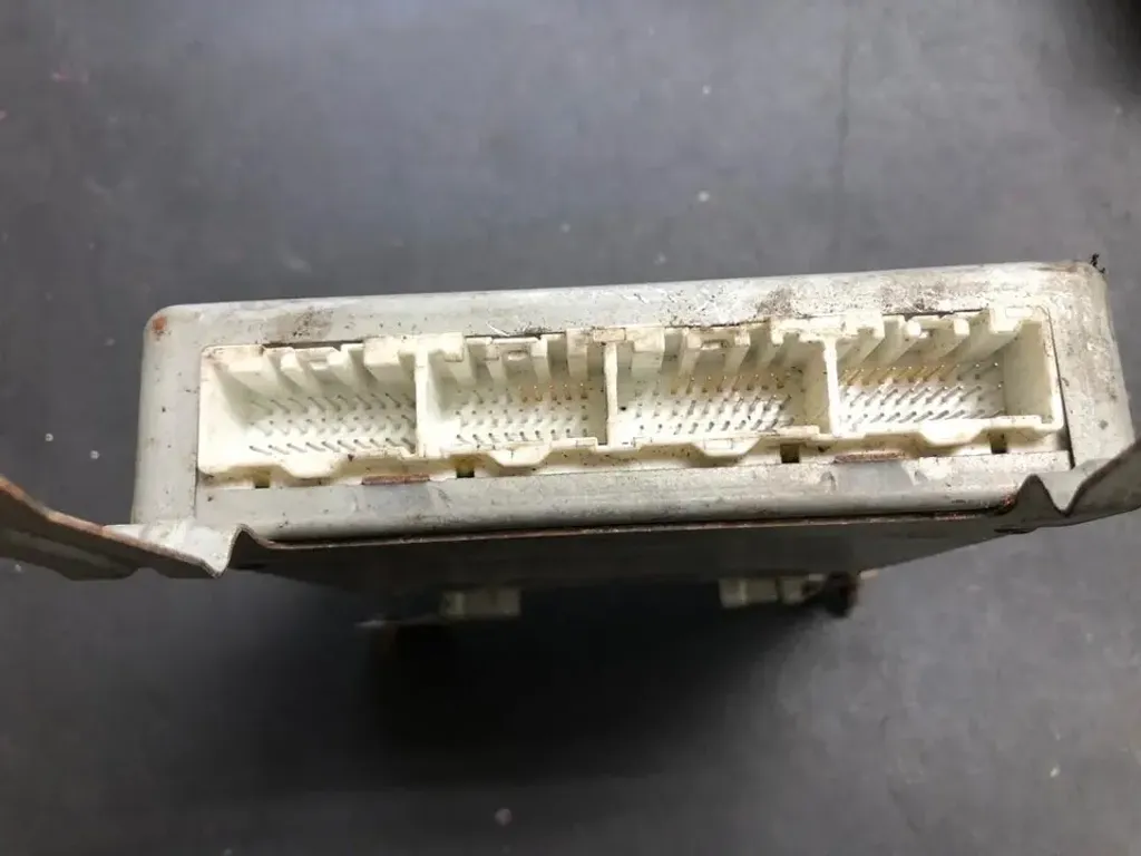 MAZDA L3E6-18-881C (3)