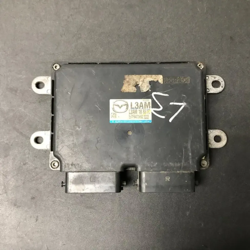 MAZDA L3AM-18-881C (1)