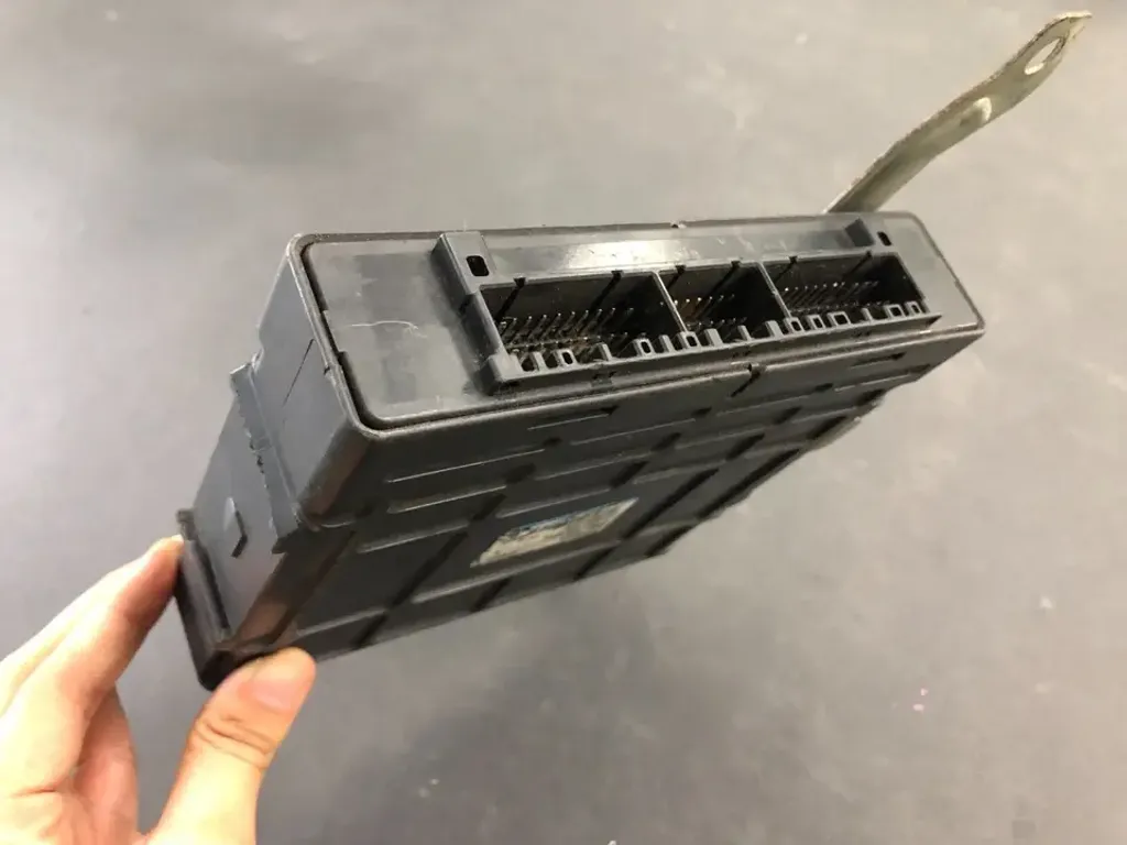 MAZDA FPB5-18-881C (3)