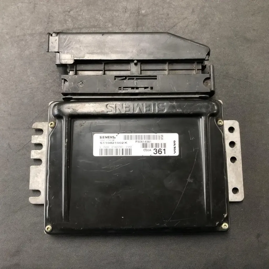 VOLVO 361 S110921002K (1)