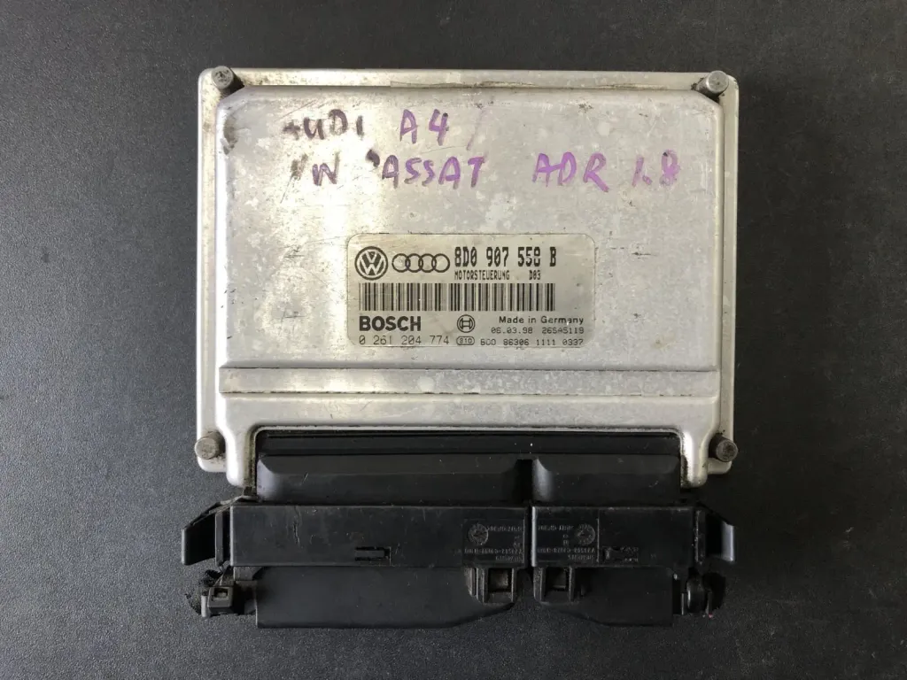 AUDI VW 8D0-907-558-B (1)