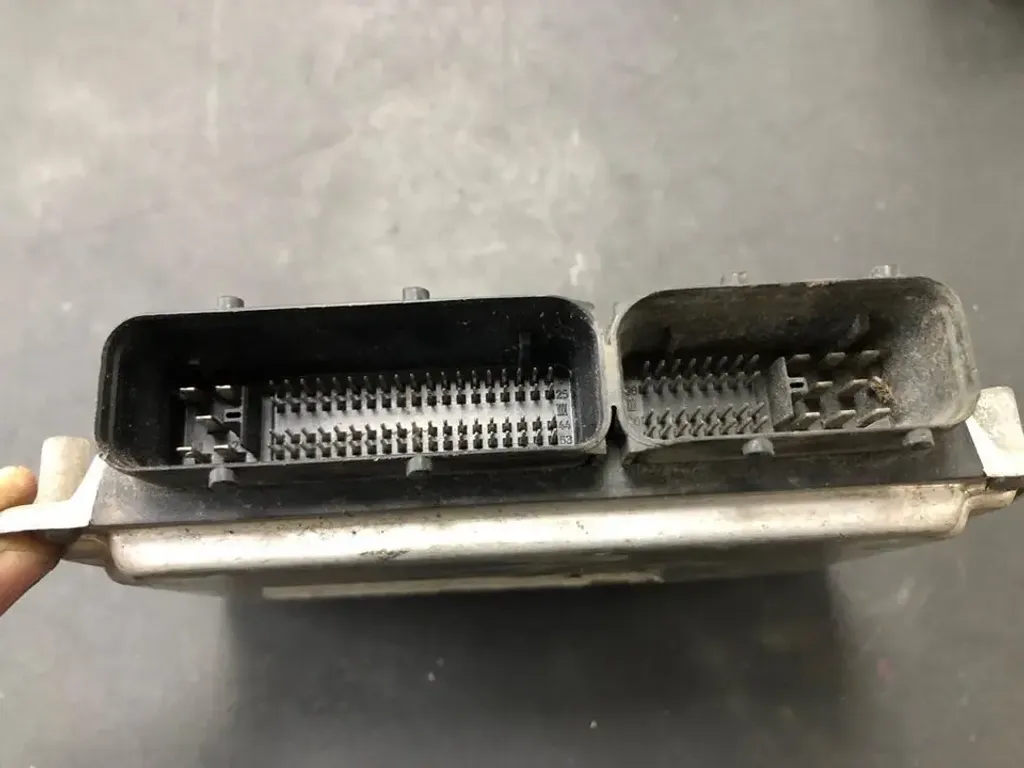 VW 06A-906-032-FS (3)