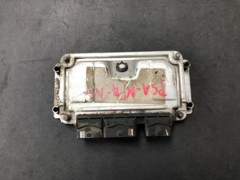 PEUGEOT 79 0-261-208-101 ()2