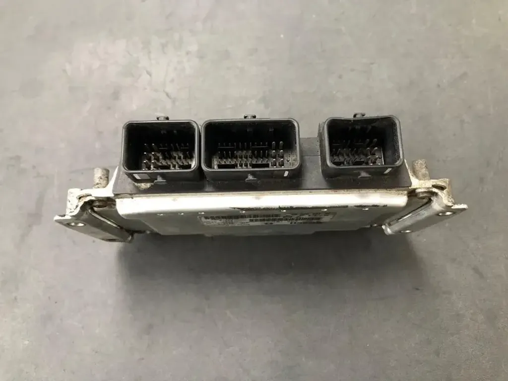 PEUGEOT 79 0-261-208-101 (3)