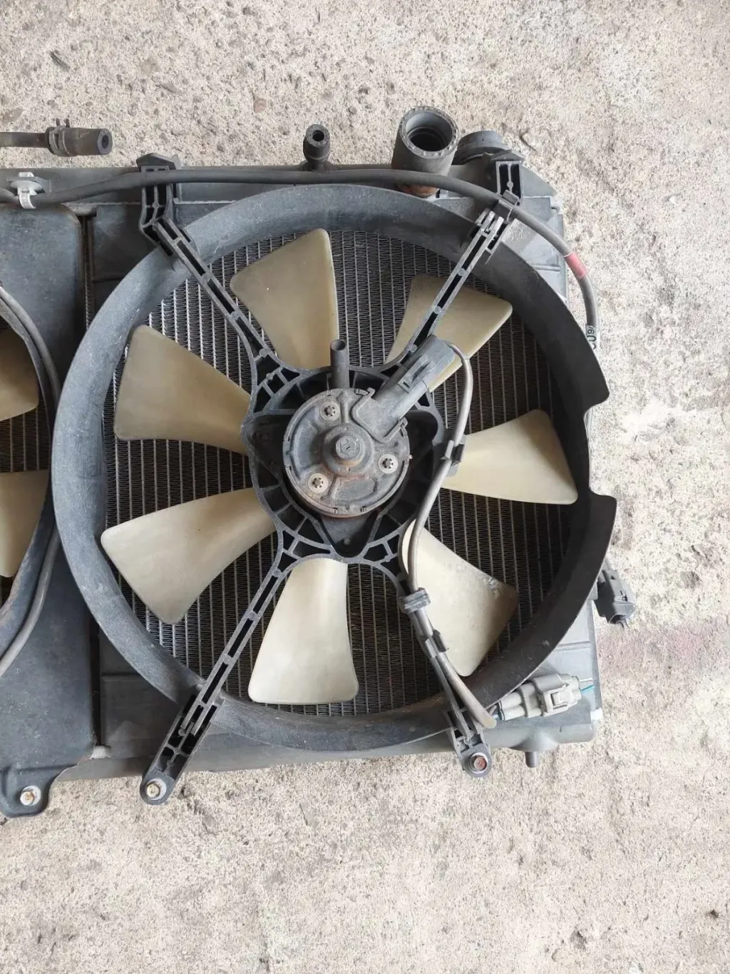 TOYOTA 16363-0A030 (1)