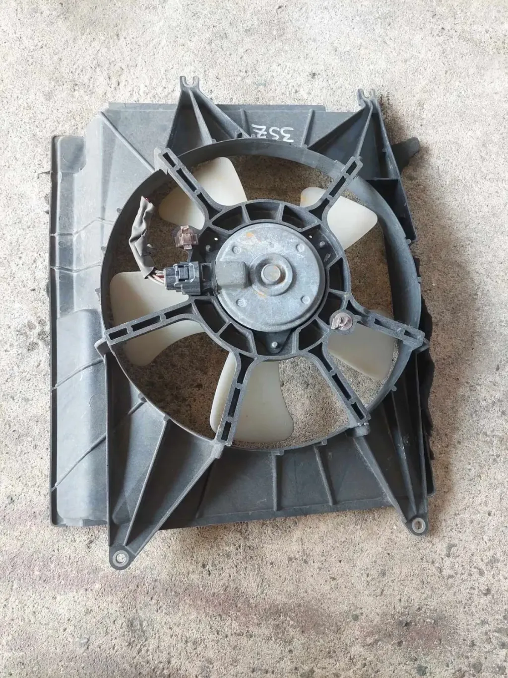 TOYOTA 422750-1730 (1)