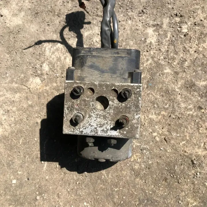 NISSAN 47600-72B00 (1)