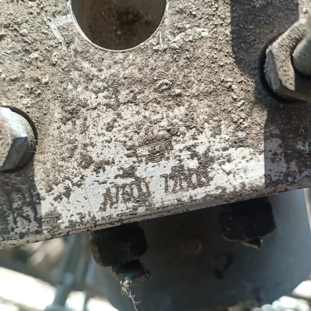 NISSAN 47600-72B00 (2)