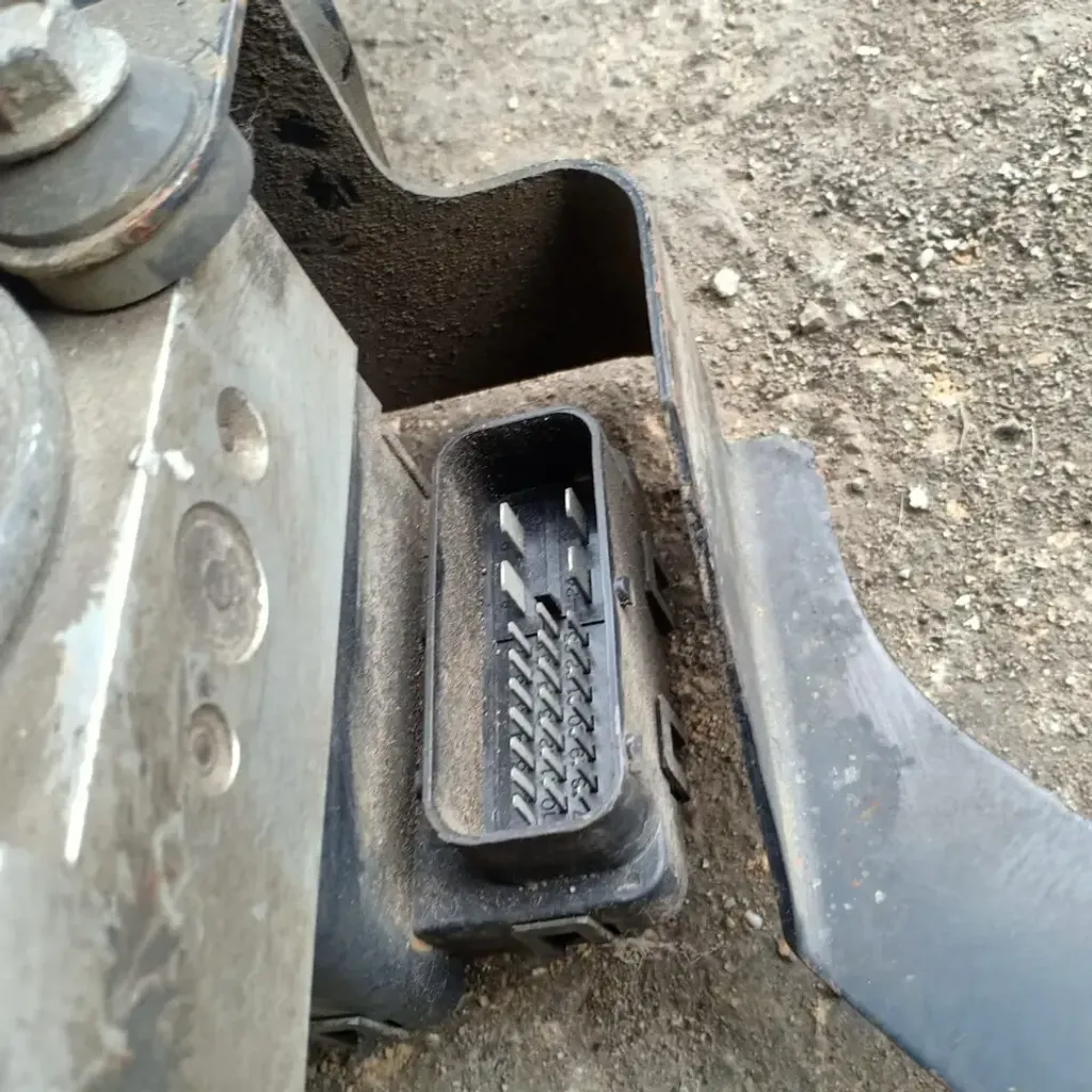 MITSUBISHI MR475991 (5)