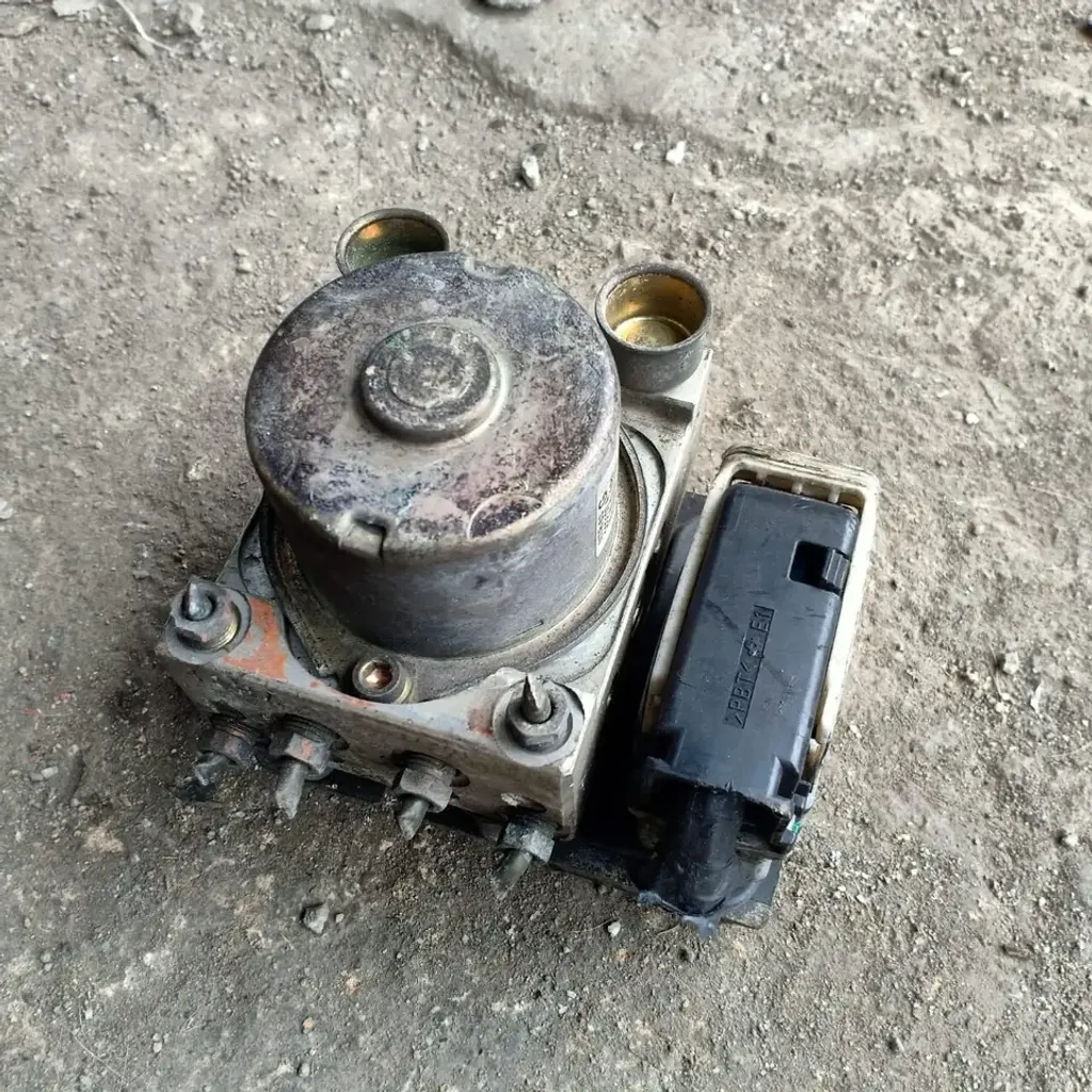 MITSUBISHI MR955673 (5)