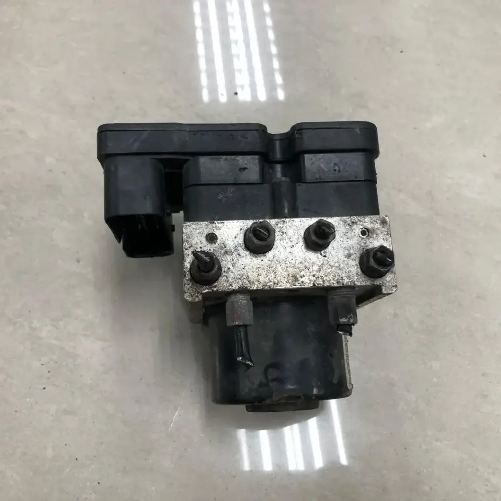 MAZDA 5N61-2M110-AC (1)