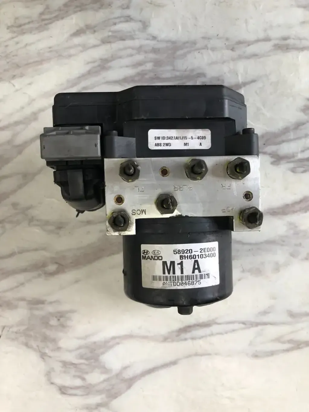 HYUNDAI M1A 58920-2E000 (3)