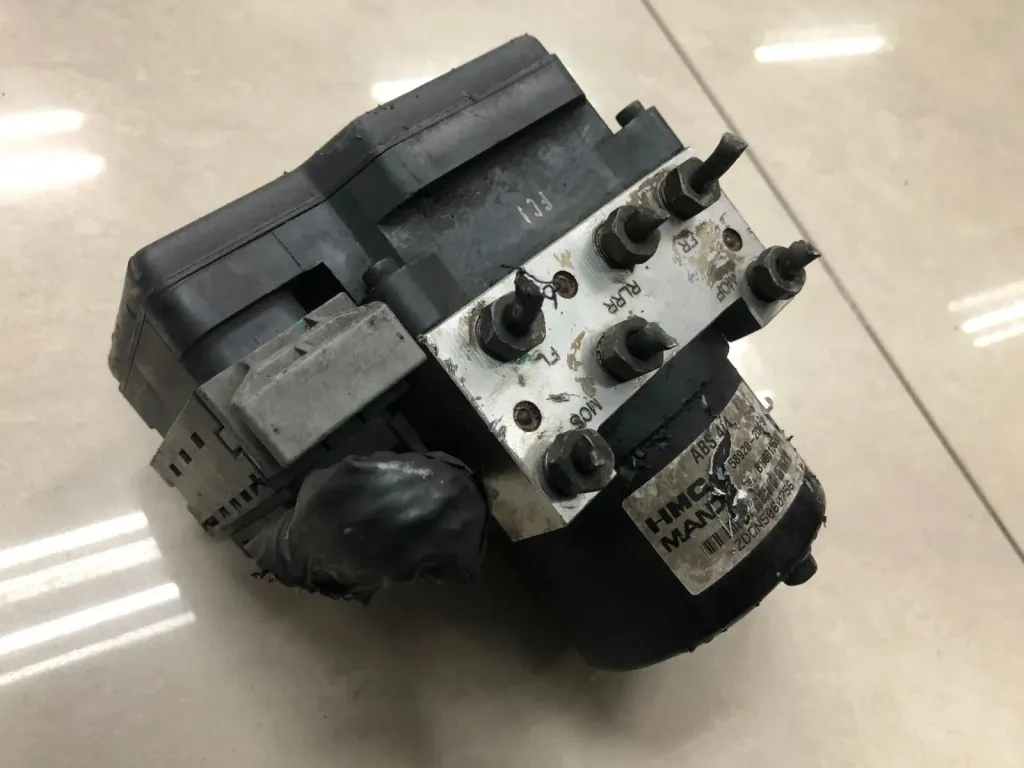 HYUNDAI 58920-2D600 (1)