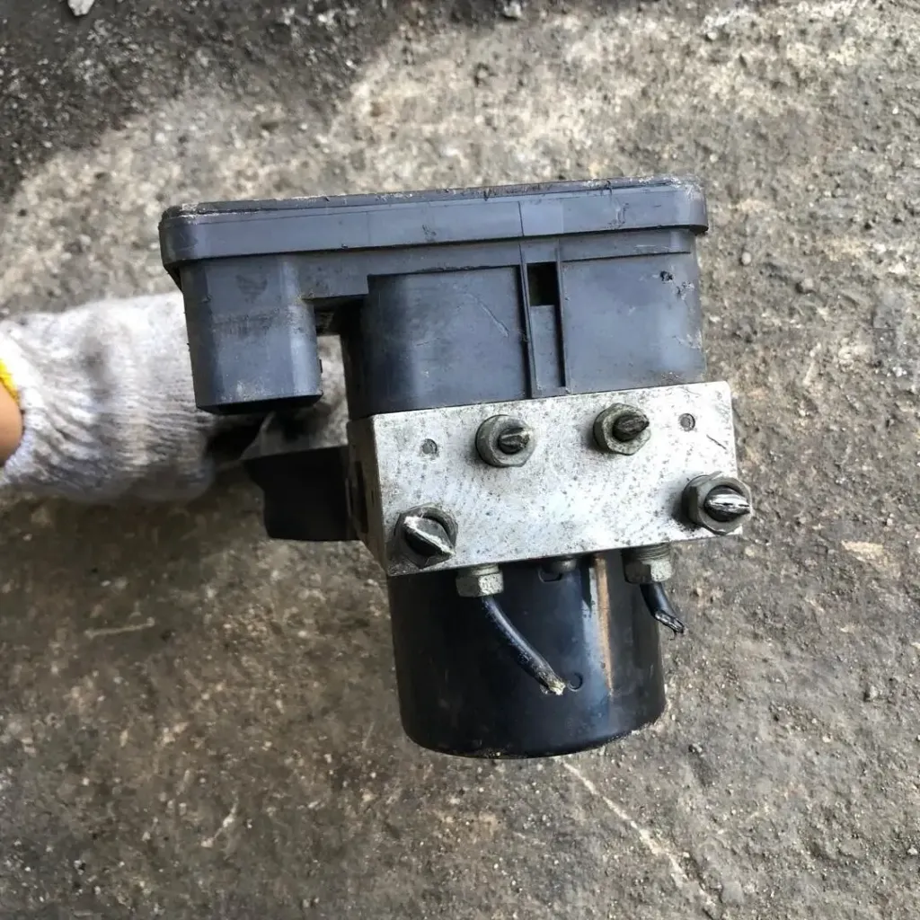 FORD 8M51-2C405-EA (1)