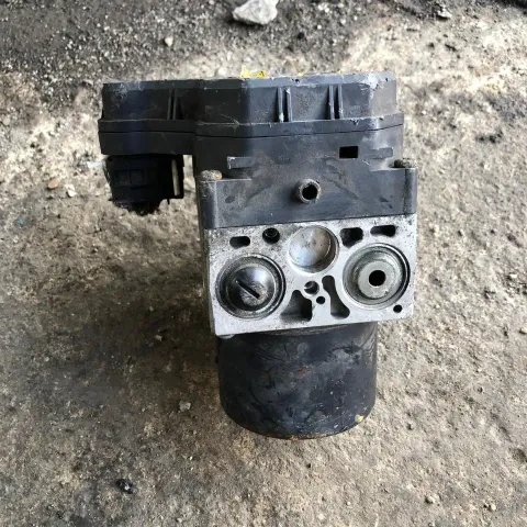 TOYOTA 44540-68030 (2)