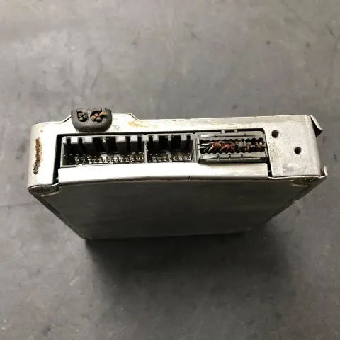 1UZ-FE 89661-30430 (2)