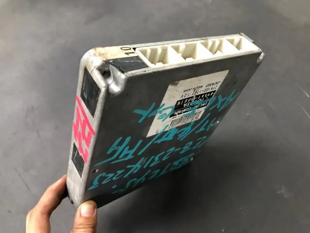 1ZZ-FE 89661-20B10 (3)