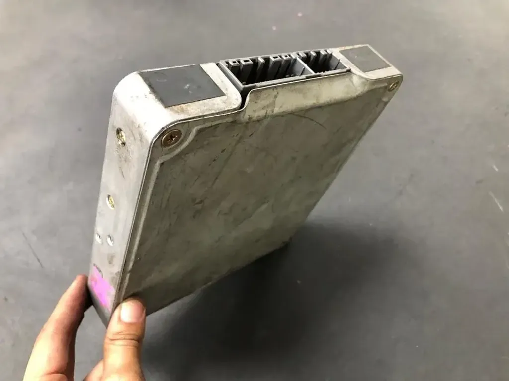 4A-FHE 89661-13011 (3)