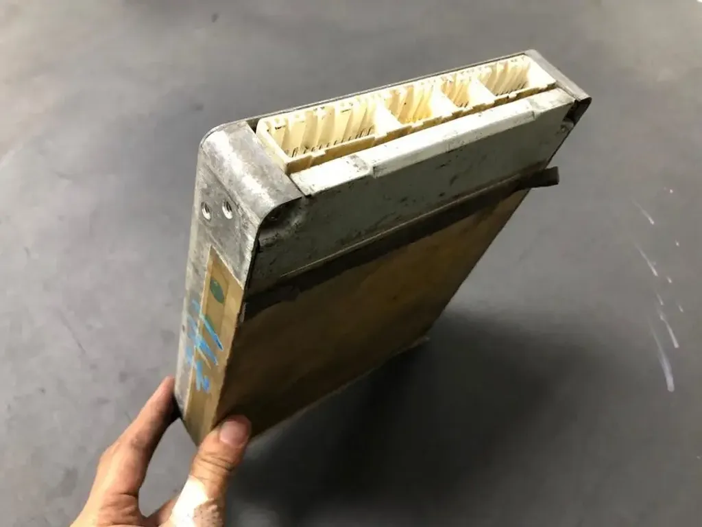 1NZ-FE AT 89661-52811 (3)