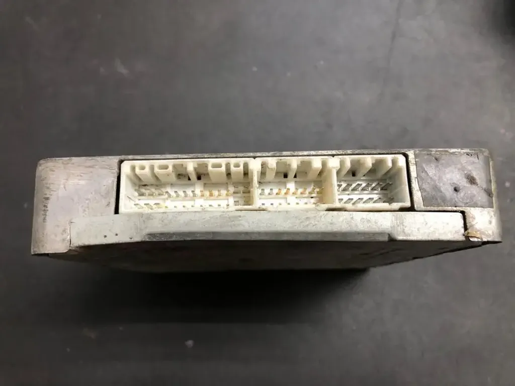 3Y-PE 89661-43180 (3)