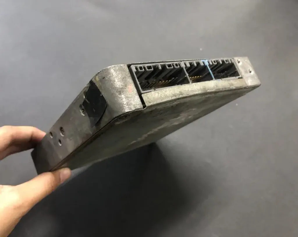 3RZ-FE 89661-26250 (3)